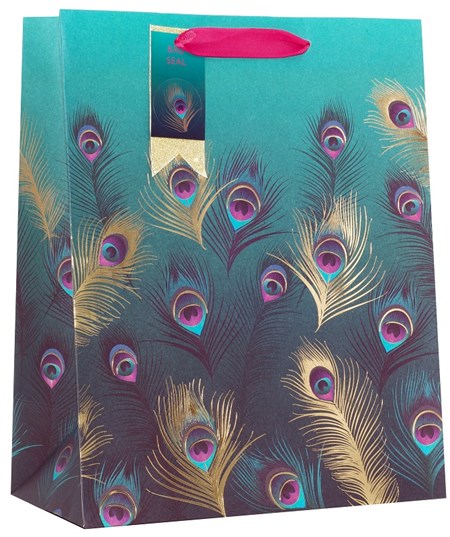 "Lavish Feathers" Gavepose large