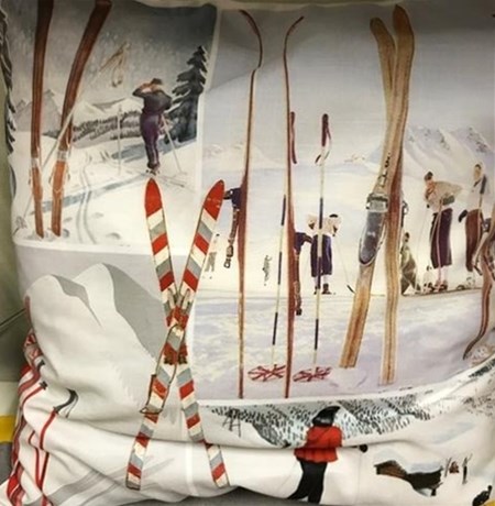 "White Ski" pute, 60 x 60 cm.